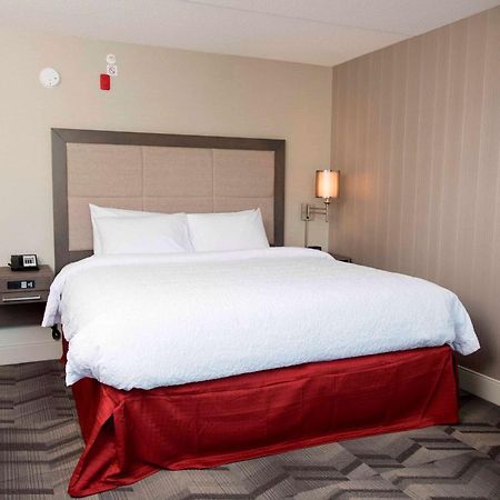 Hampton Inn & Suites By Hilton ת'אנדר ביי מראה חיצוני תמונה