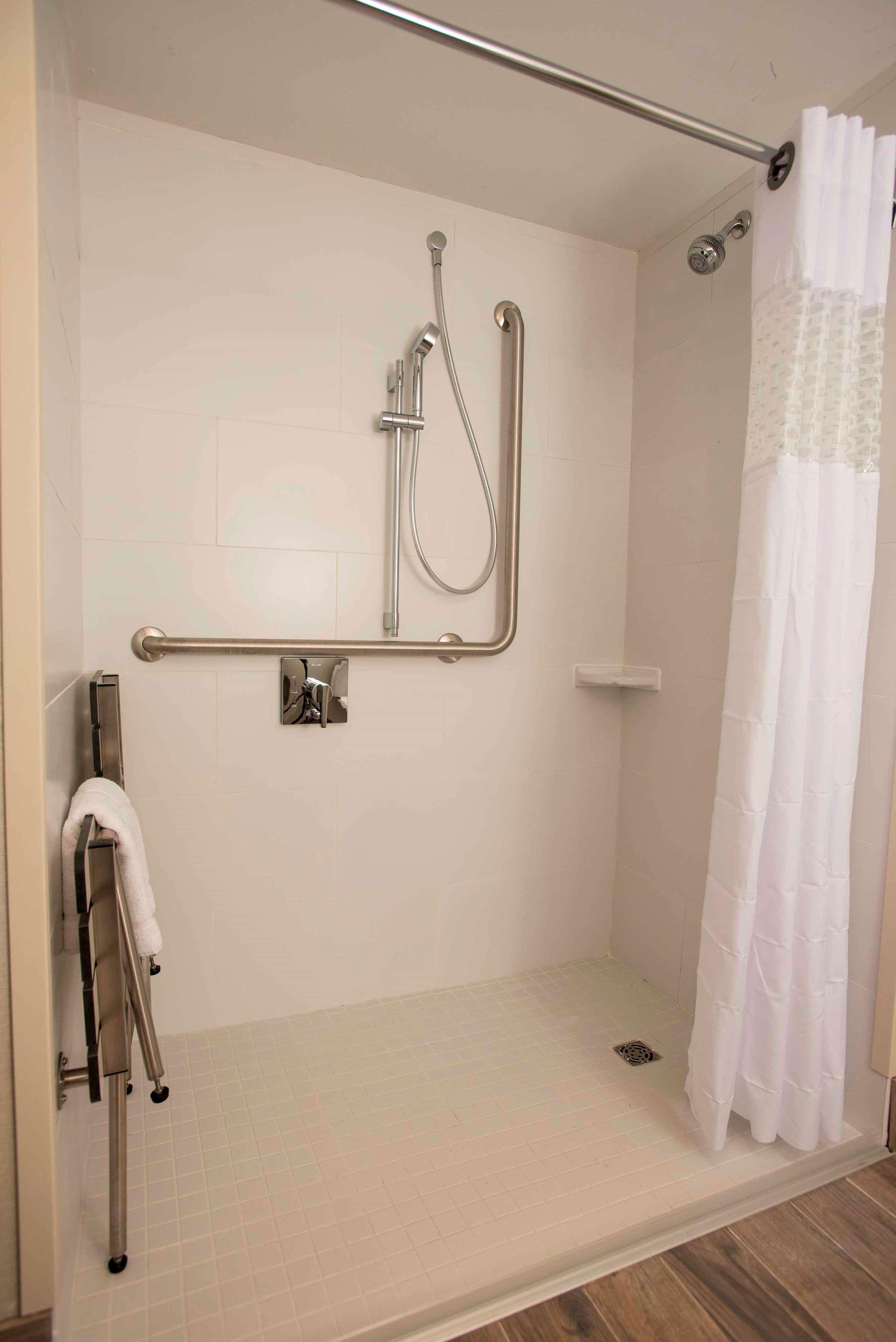 Hampton Inn & Suites By Hilton ת'אנדר ביי מראה חיצוני תמונה