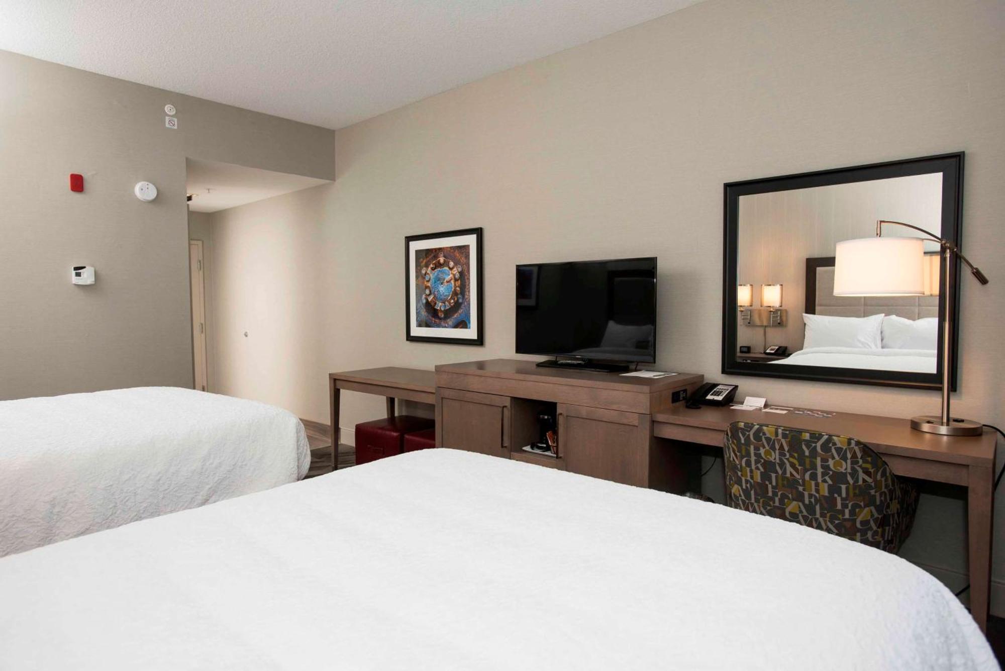 Hampton Inn & Suites By Hilton ת'אנדר ביי מראה חיצוני תמונה