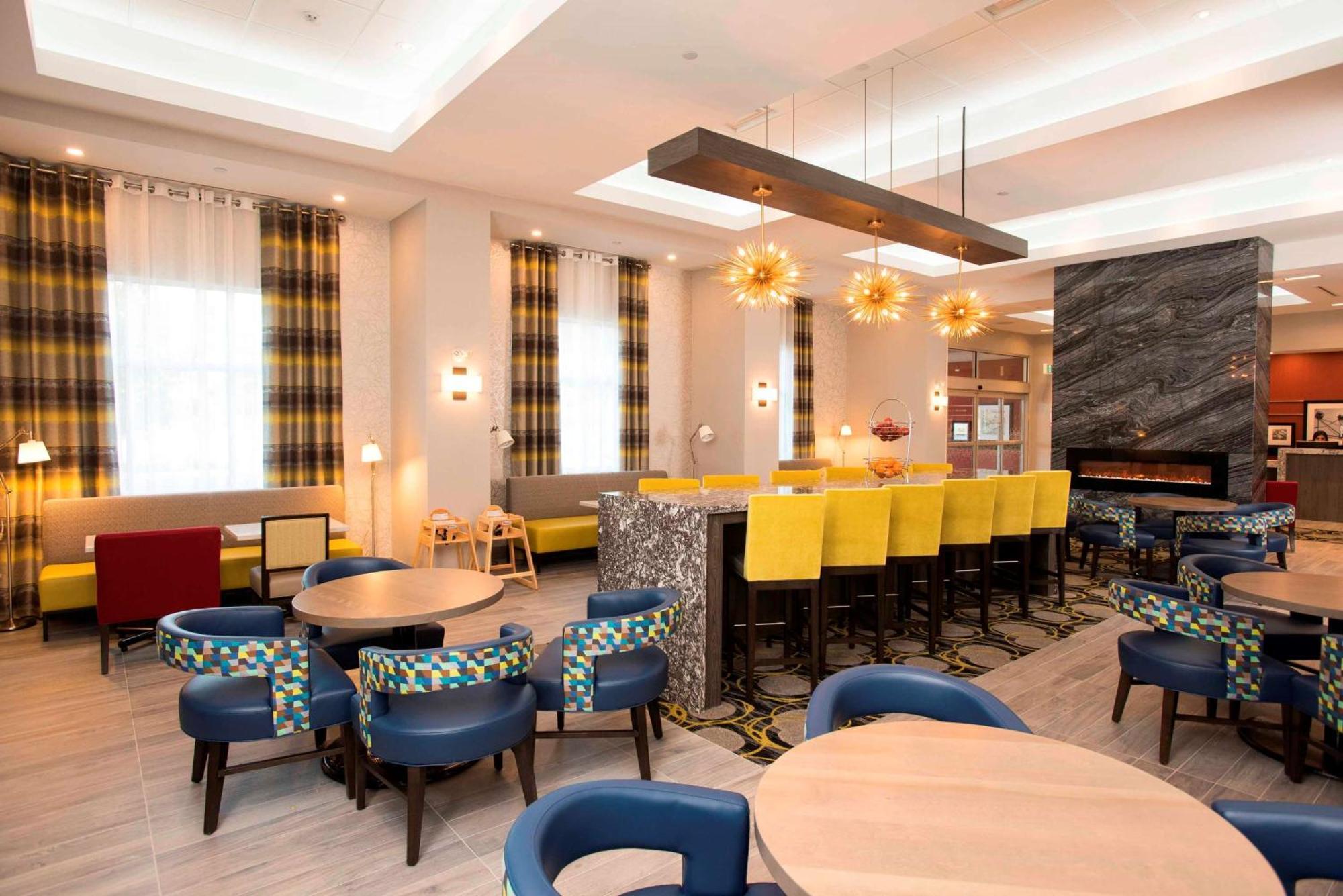 Hampton Inn & Suites By Hilton ת'אנדר ביי מראה חיצוני תמונה